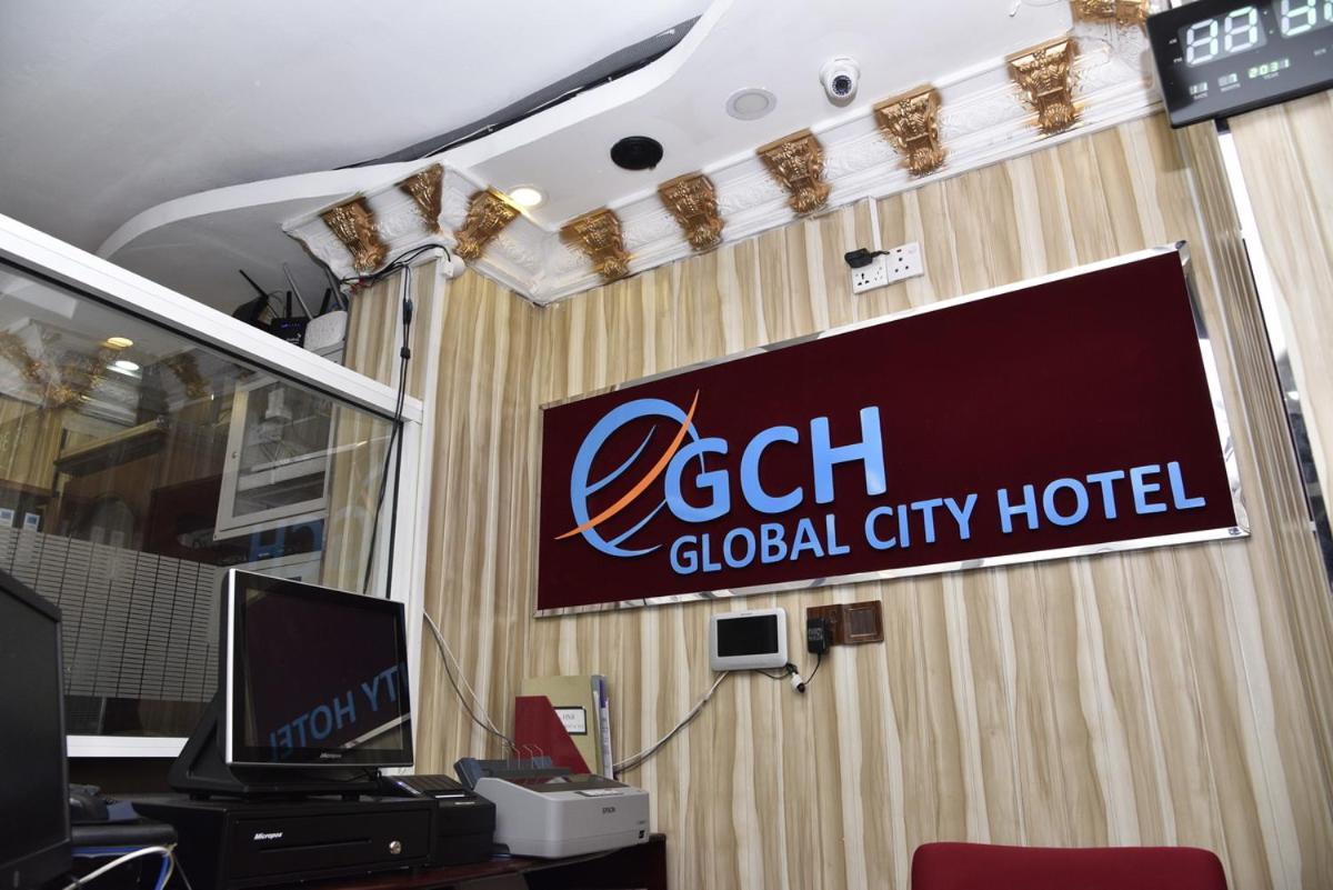 Global City Hotel Maligawatta Exterior photo
