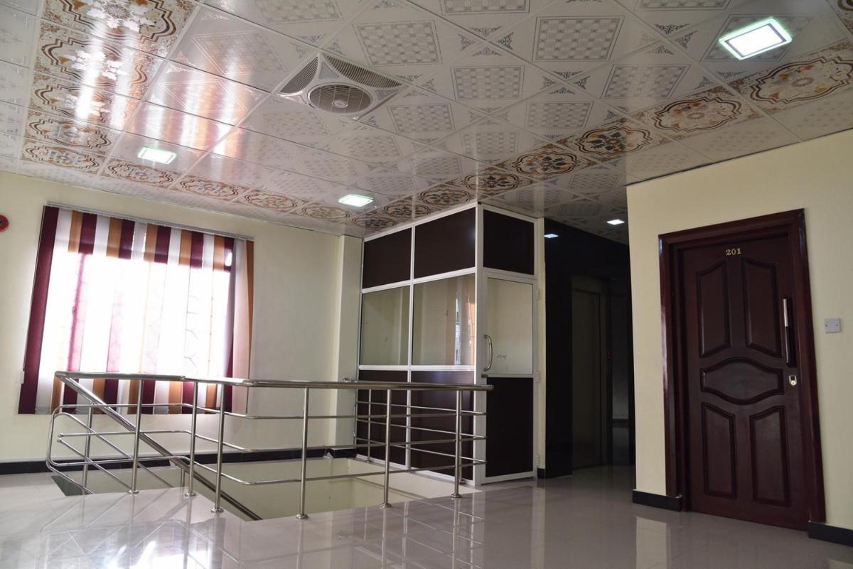 Global City Hotel Maligawatta Exterior photo