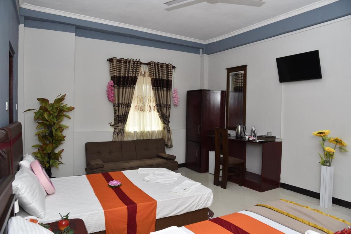 Global City Hotel Maligawatta Exterior photo