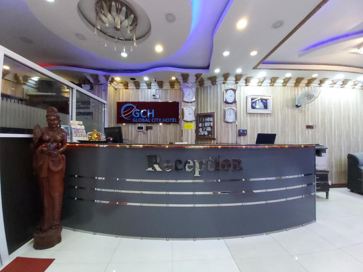 Global City Hotel Maligawatta Exterior photo